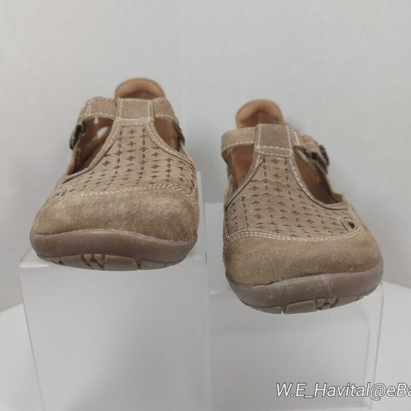 Earth Origins® Swirl Mary Jane Suede Shoe in Soft Sand Women's Size US 7.5 - Picture 9 of 15